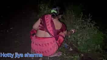 Desi bhabhi ki jungle chudai porn in hindi